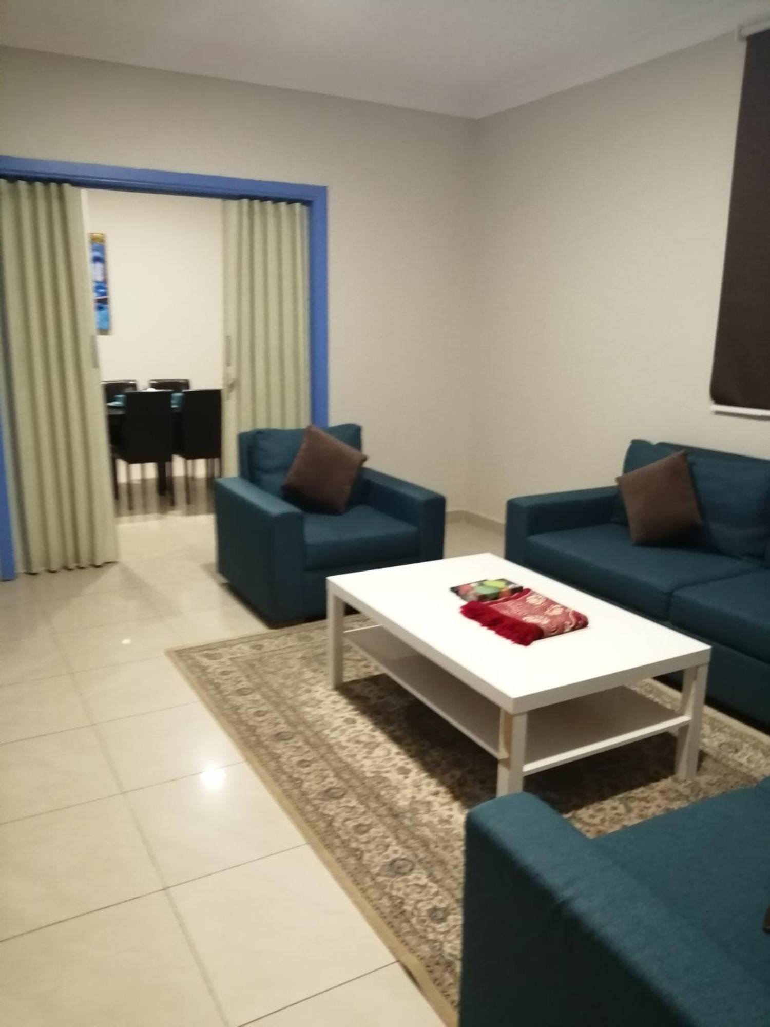 Nozol Al Toot Furnished Units Aparthotel Riad Habitación foto